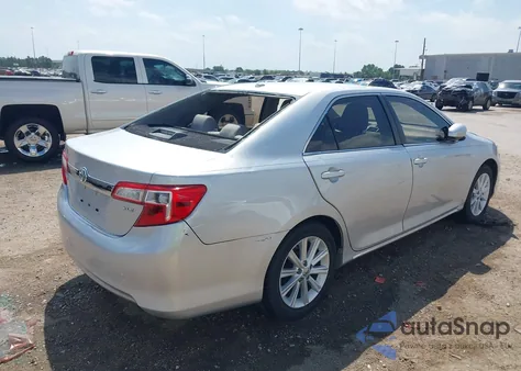 2014 Toyota Camry Xle z USA, uszkodzony, nr VIN 4T1BF1FK4EU859805